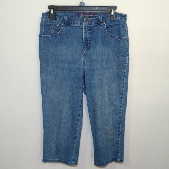 Gloria Vanderbilt Amanda Radiance Capri Denim with Stretch Women's Size 8 - Picture 1 of 4